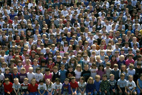 造人工厂 俄罗斯女子诞下69子，打破世界纪录的背后与房屋经纪的奇闻